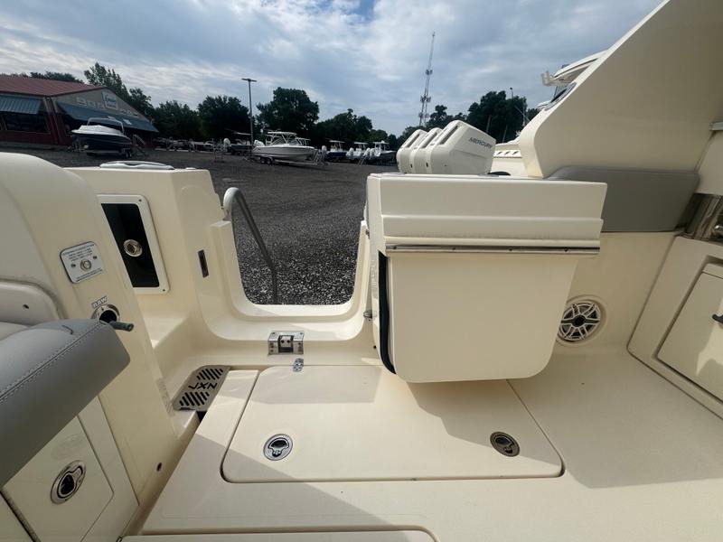 Boat Image 12