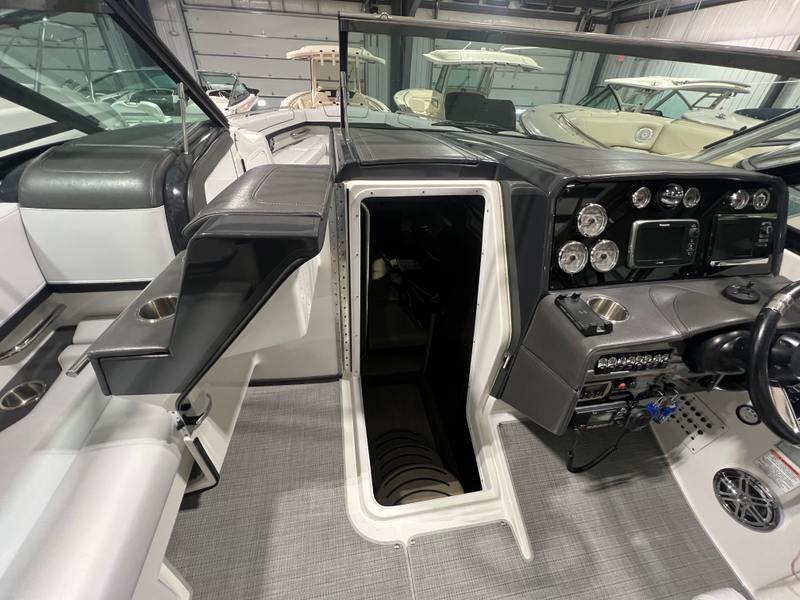 Boat Image 4