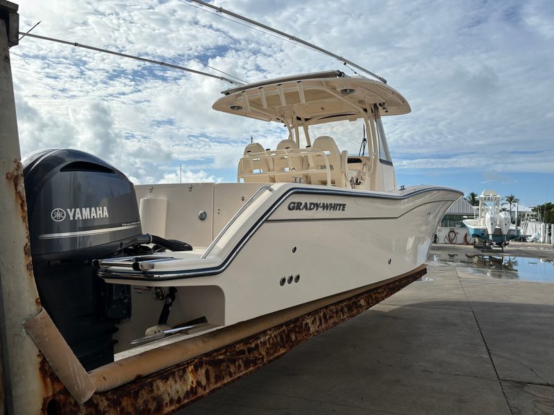 2021 Grady-white Canyon 326