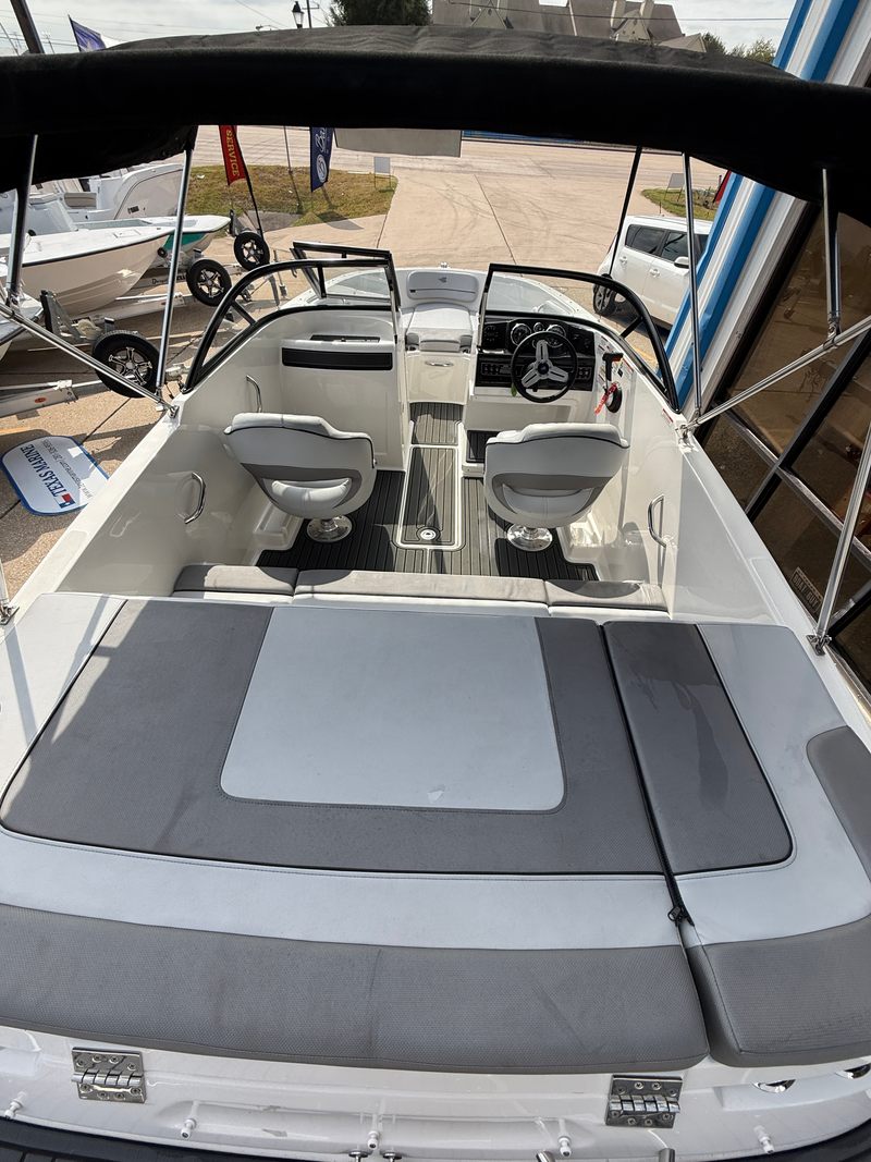 Boat Image 11
