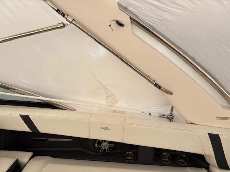 Boat Image 10