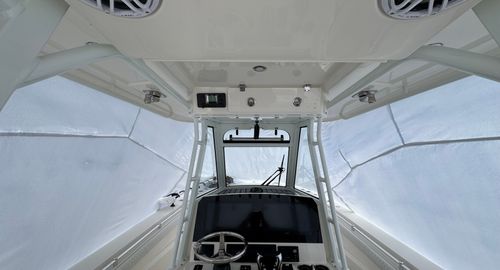 2026 Cobia 305 CC