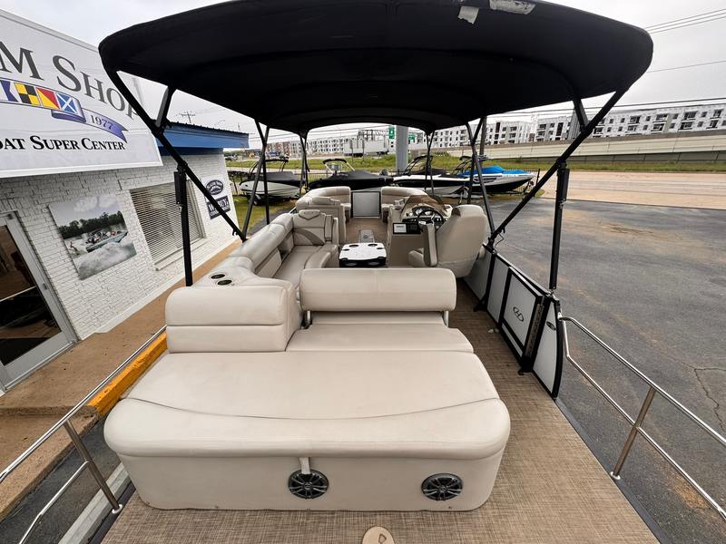 Boat Image 12