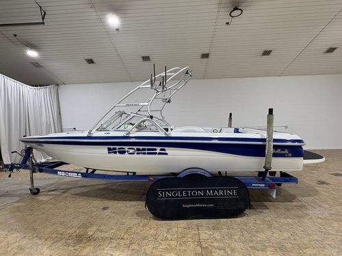 2001 Moomba Outback LS