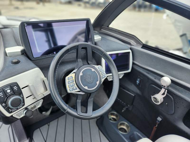 Boat Image 10
