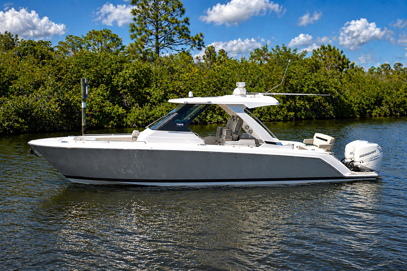 2023 Tiara Yachts 34 LS