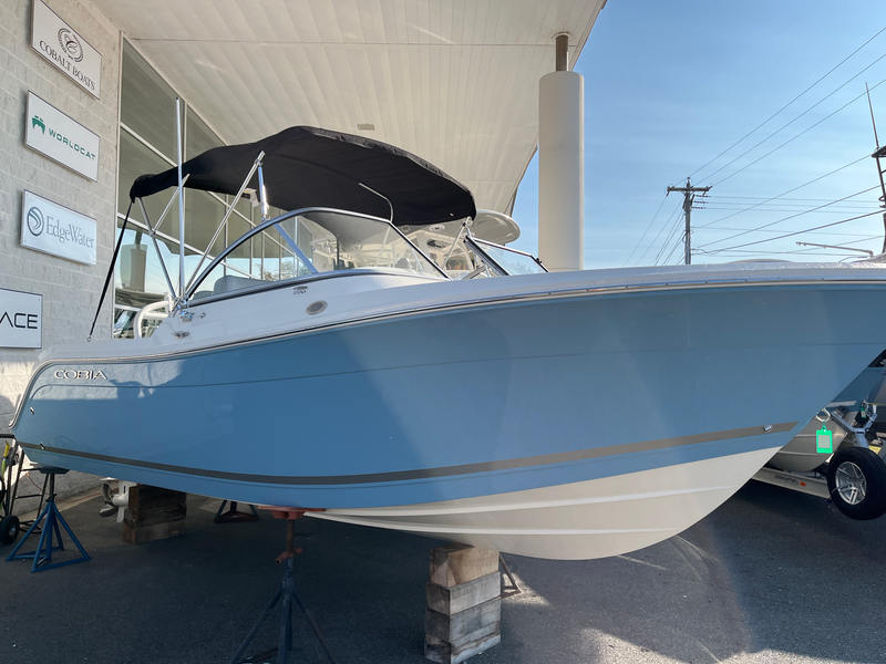 2024 Cobia 220 DC