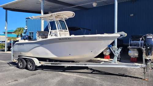 2019 Sea Fox 226 Commander