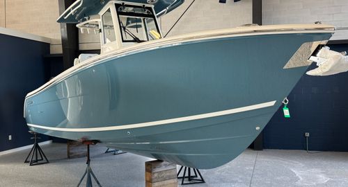 2025 Cobia 265 CC